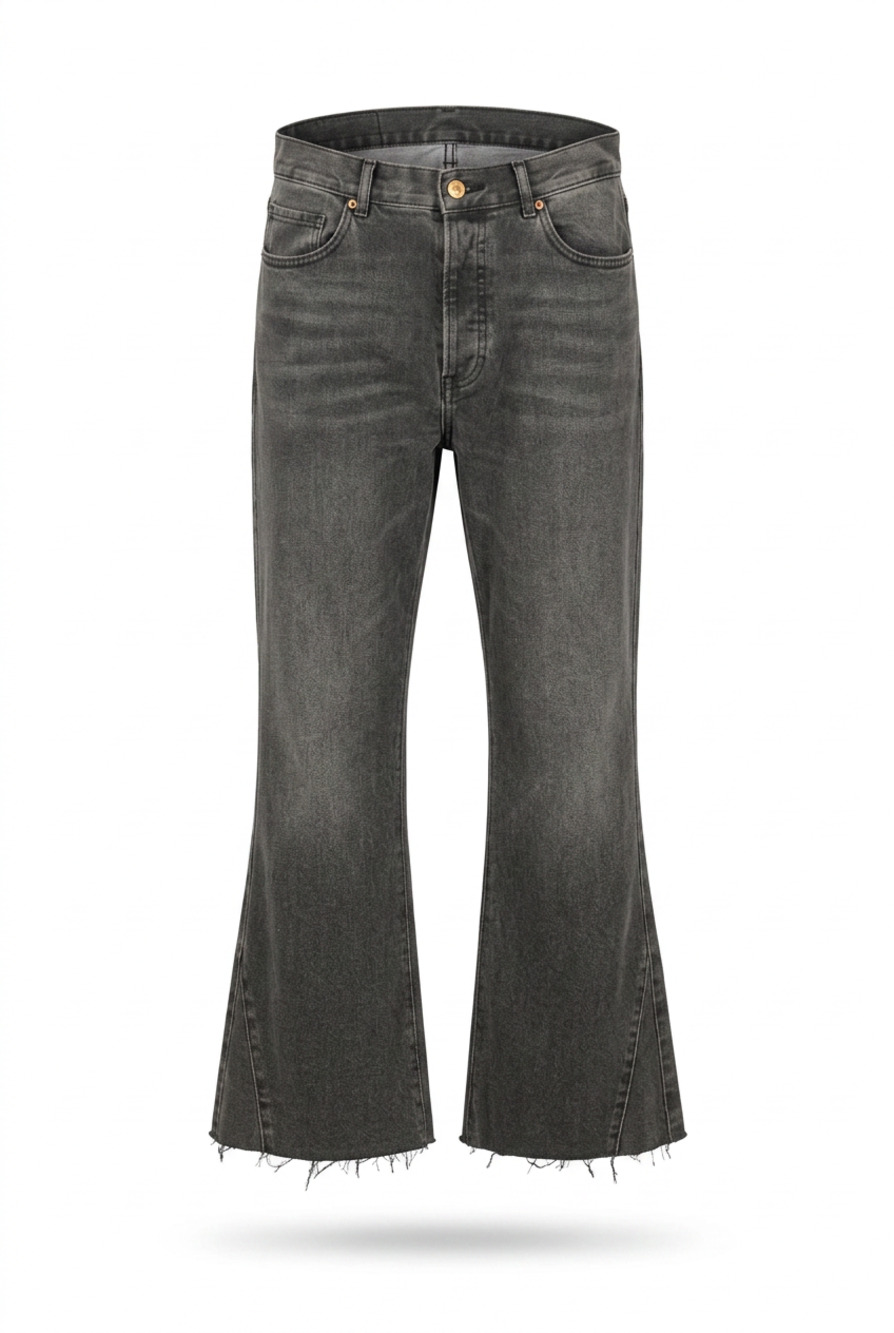 NWOT Express Cropped Flare Jeans size 10